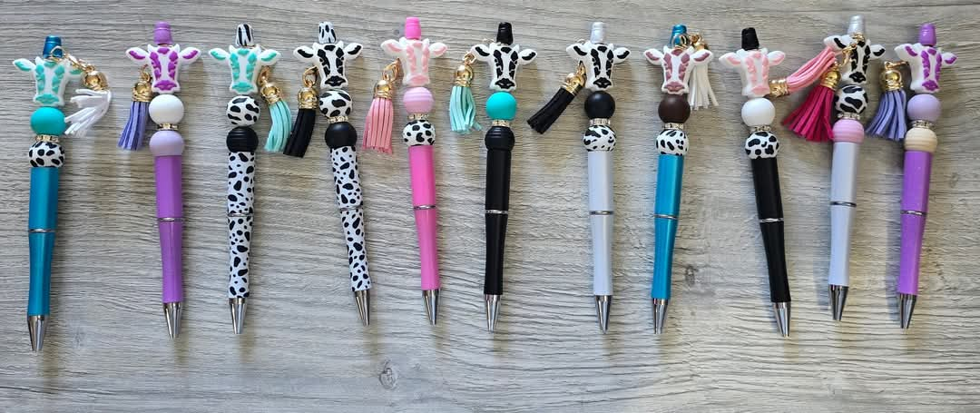 Cow beaded pen comes random color