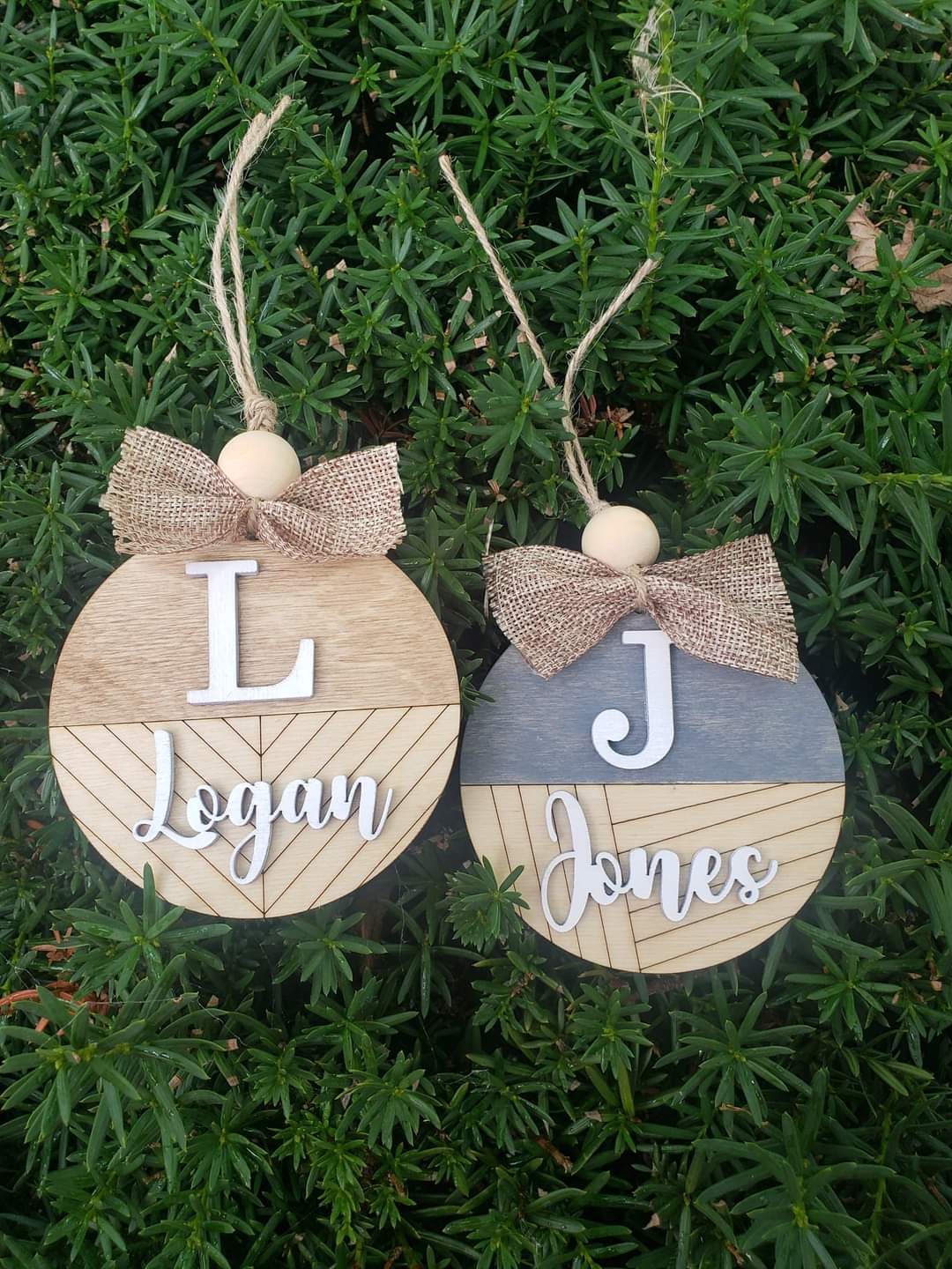 Split shiplap Personalized Christmas Ornaments